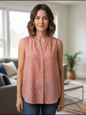 Sleeveless Pink Printed Split-Neck Camisole